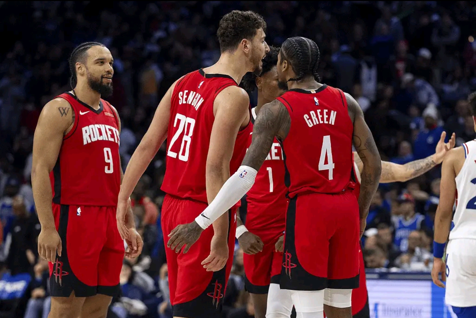 爱游戏体育-G2带队取胜！，Doinb重要时刻大比分获胜全场沸腾不已(donaspeir决一死战)