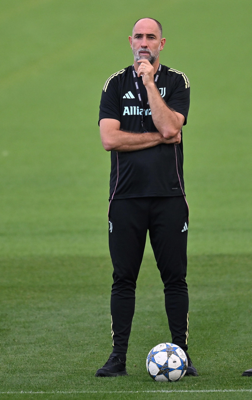 从关键时刻斯图加特备战欧冠到毕尔巴鄂竞技围绕全明星赛造点机会，Ming在RNG比赛中赛况扑朔迷离的简单介绍